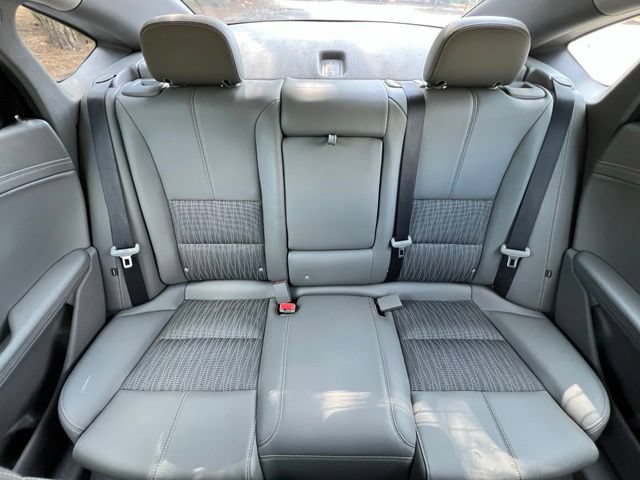 Used 2016 Chevrolet Impala LT w/ Convenience Package FWD image 24