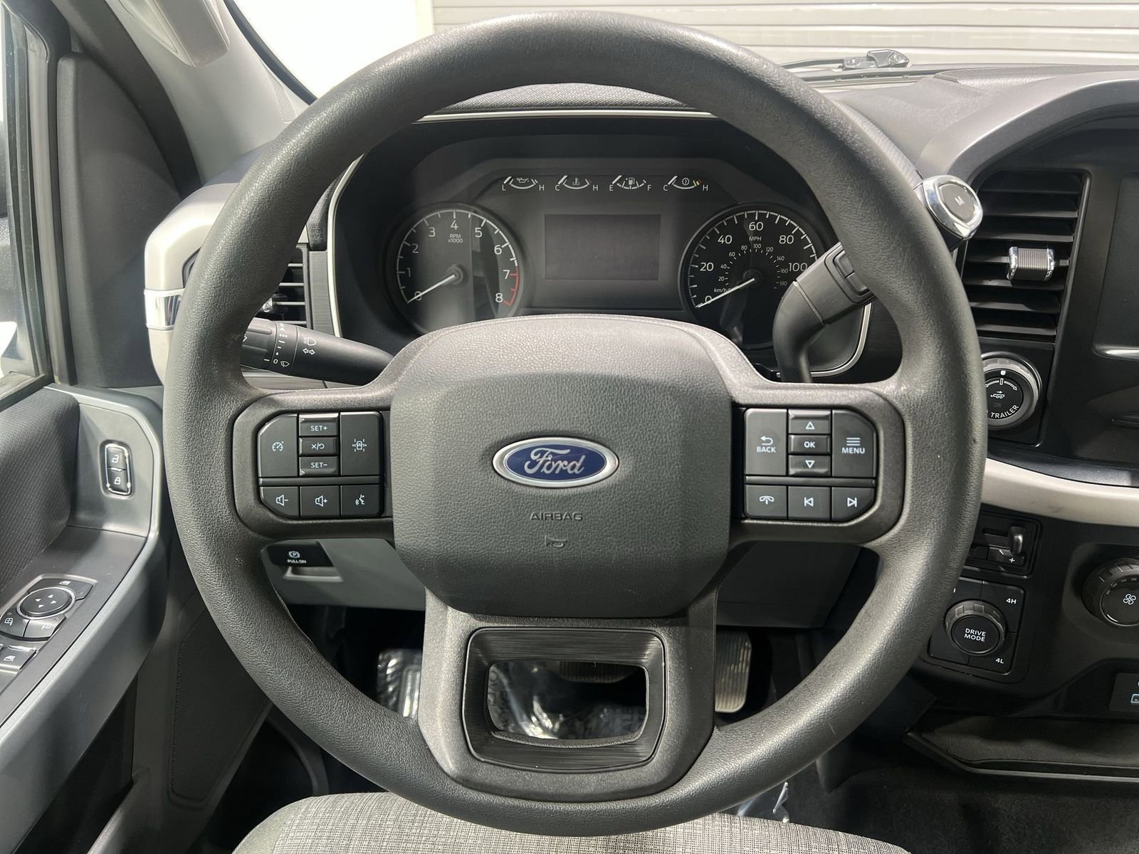 Used 2023 Ford F150 XLT w/ Trailer Tow Package image 14