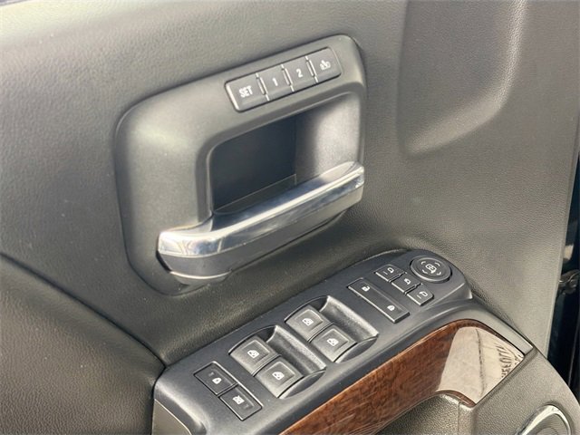 Used 2017 GMC Sierra 3500 SLT image 16
