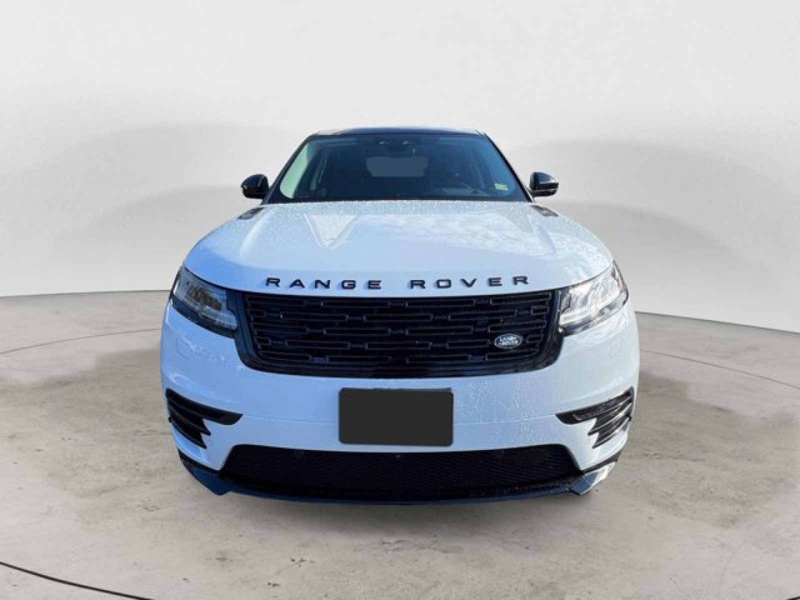 New 2025 Land Rover Range Rover Velar Dynamic SE image 8