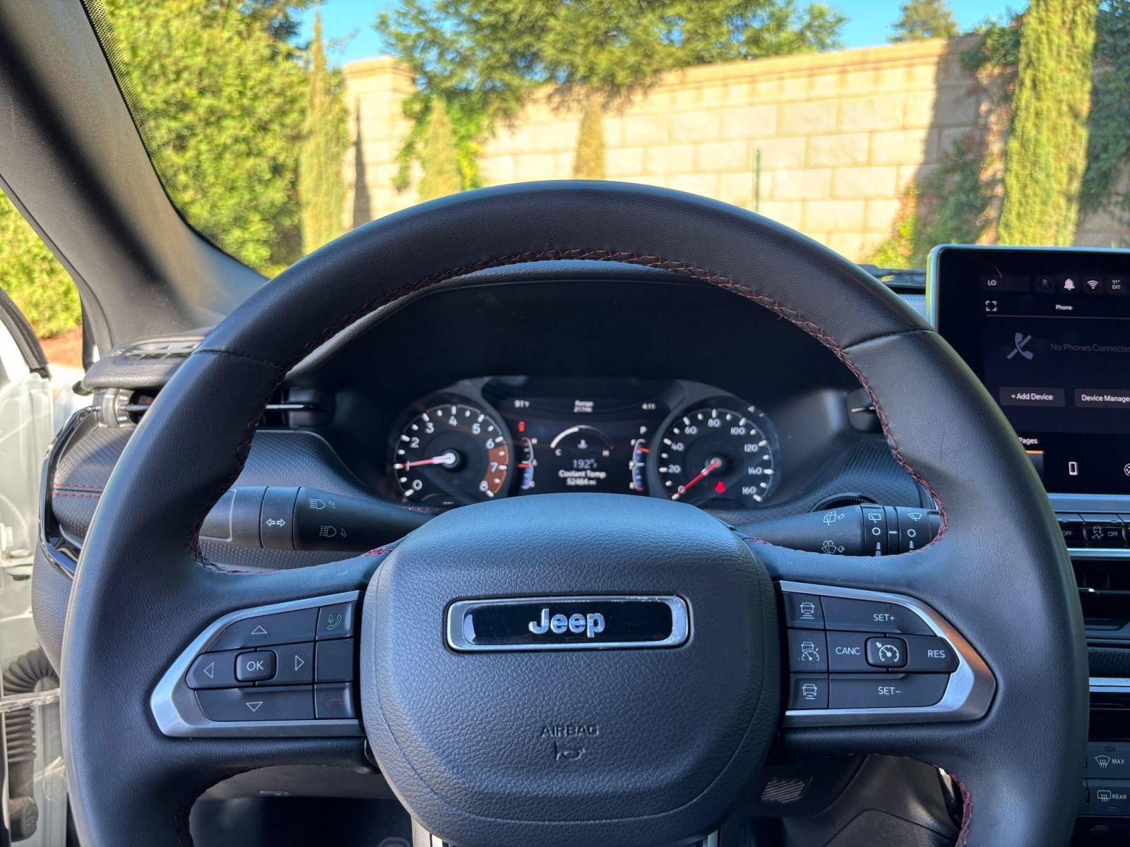 Used 2025 Jeep Compass Trailhawk AWD/4WD image 26