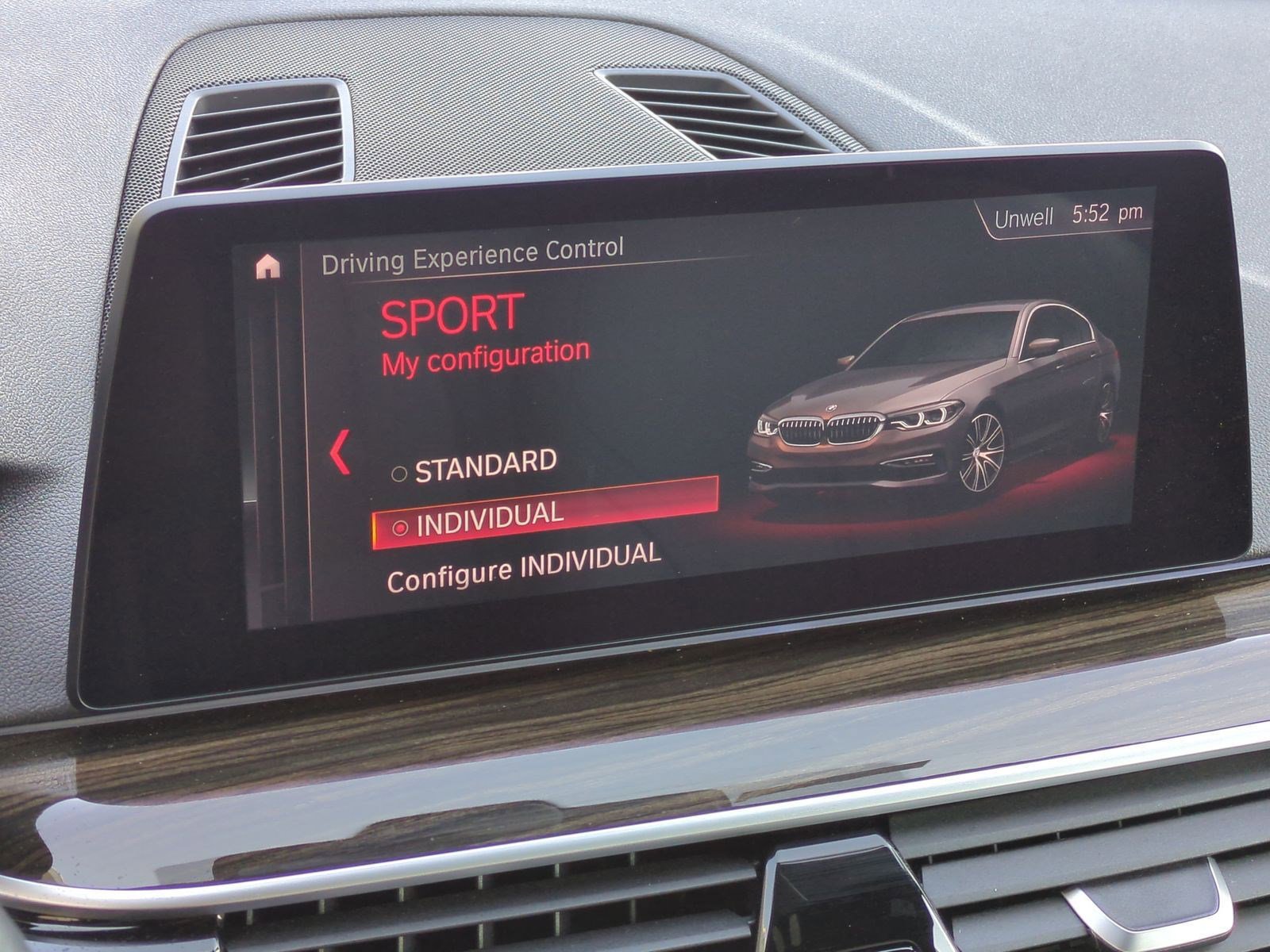 Used 2019 BMW 530e w/ Convenience Package image 24