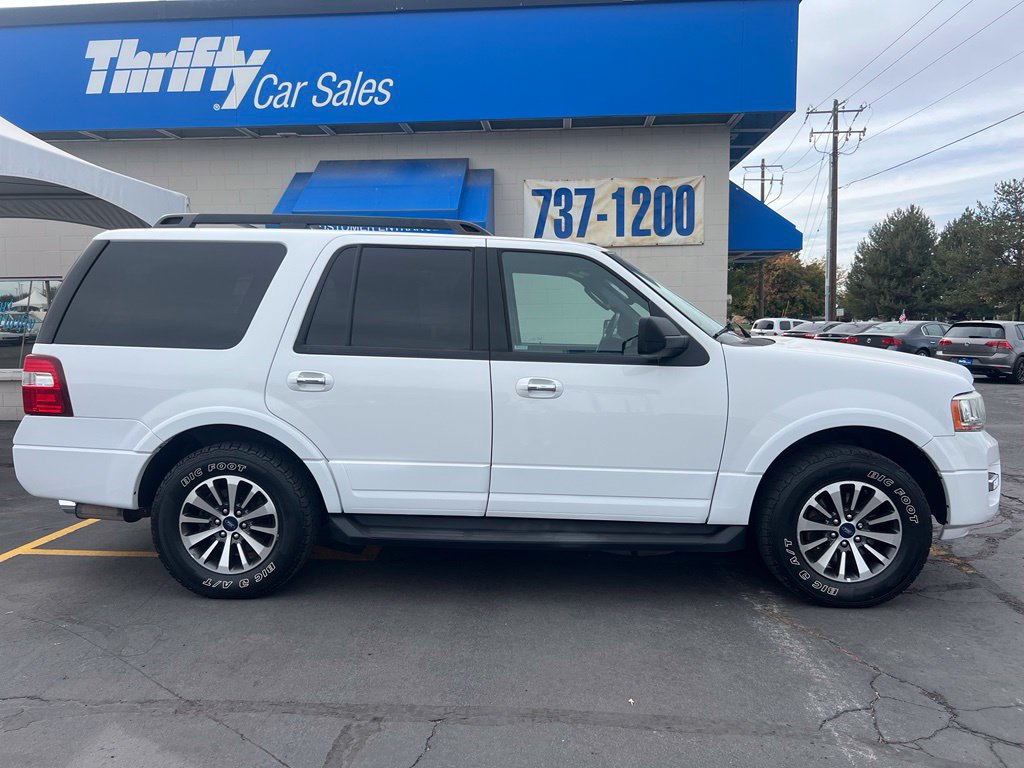 Used 2015 Ford Expedition XLT AWD/4WD image 2