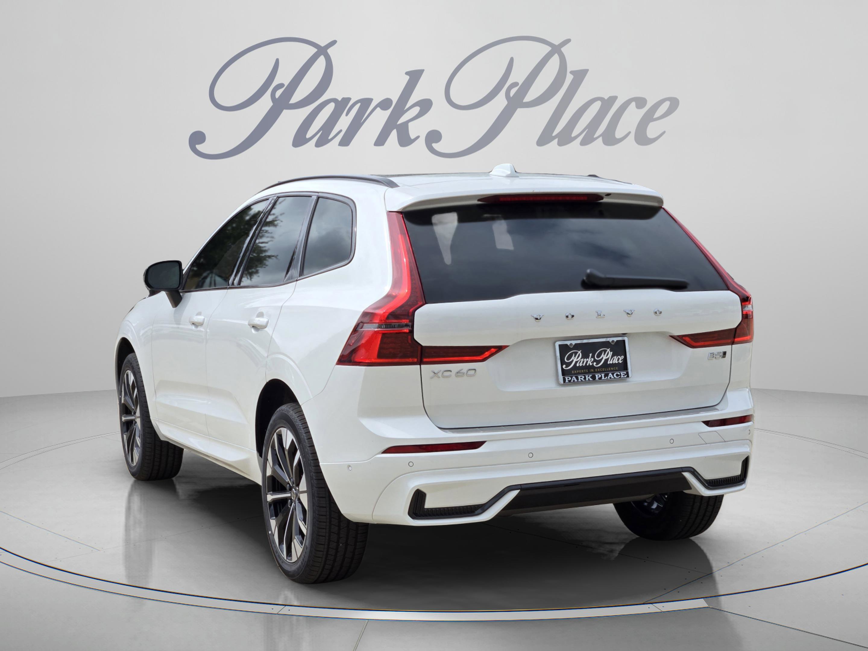 New 2026 Volvo XC60 B5 Plus w/ Protection Package Premier AWD/4WD image 3