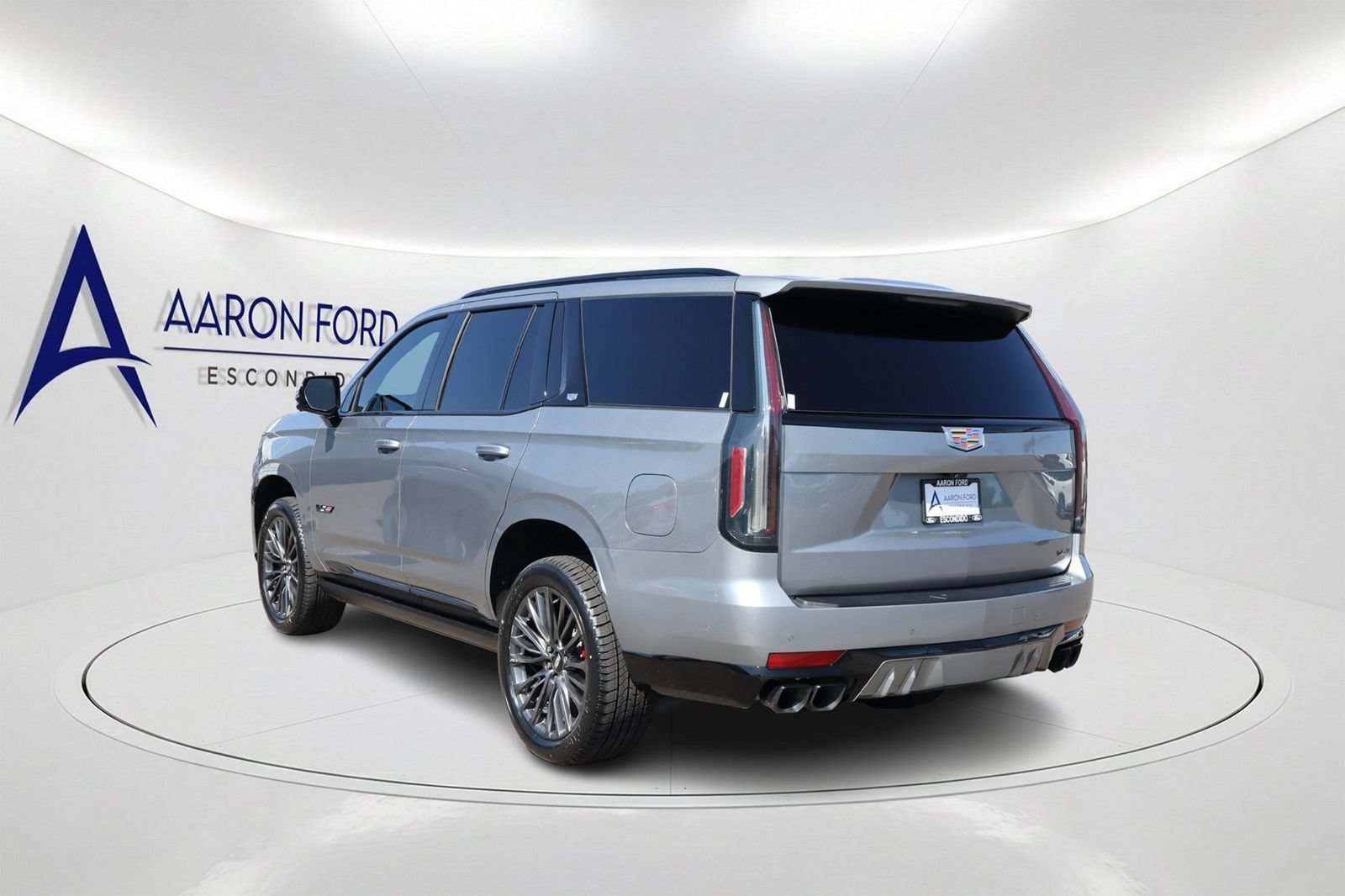 Used 2023 Cadillac Escalade V AWD/4WD image 7