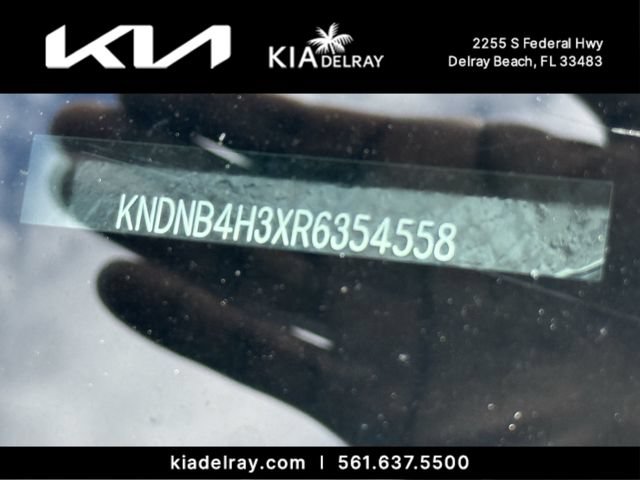 Certified 2024 Kia Carnival LX FWD image 5