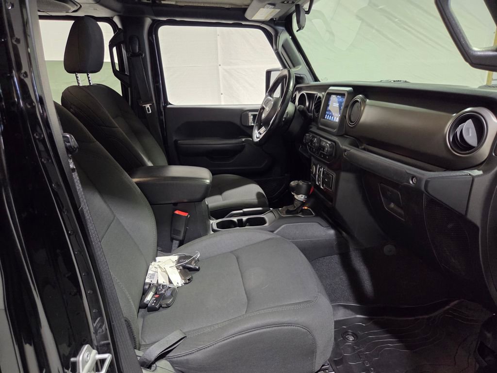 Certified 2020 Jeep Gladiator Sport w/ Quick Order Package 24S image 9