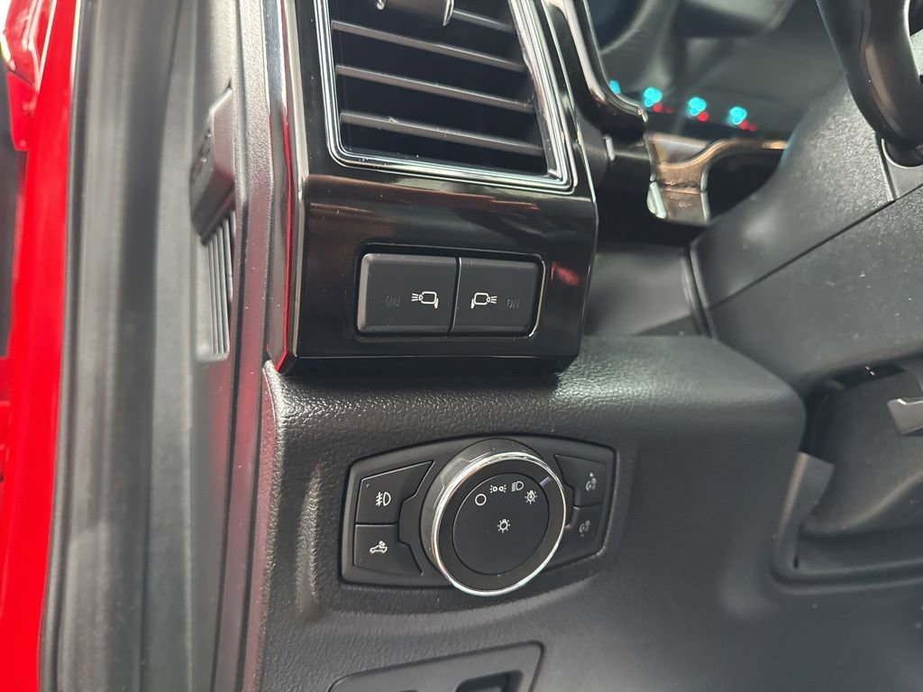 Used 2020 Ford F150 XLT w/ Equipment Group 302A Luxury AWD/4WD image 16