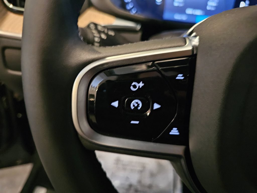 Certified 2026 Volvo XC60 T8 Ultra AWD/4WD image 23