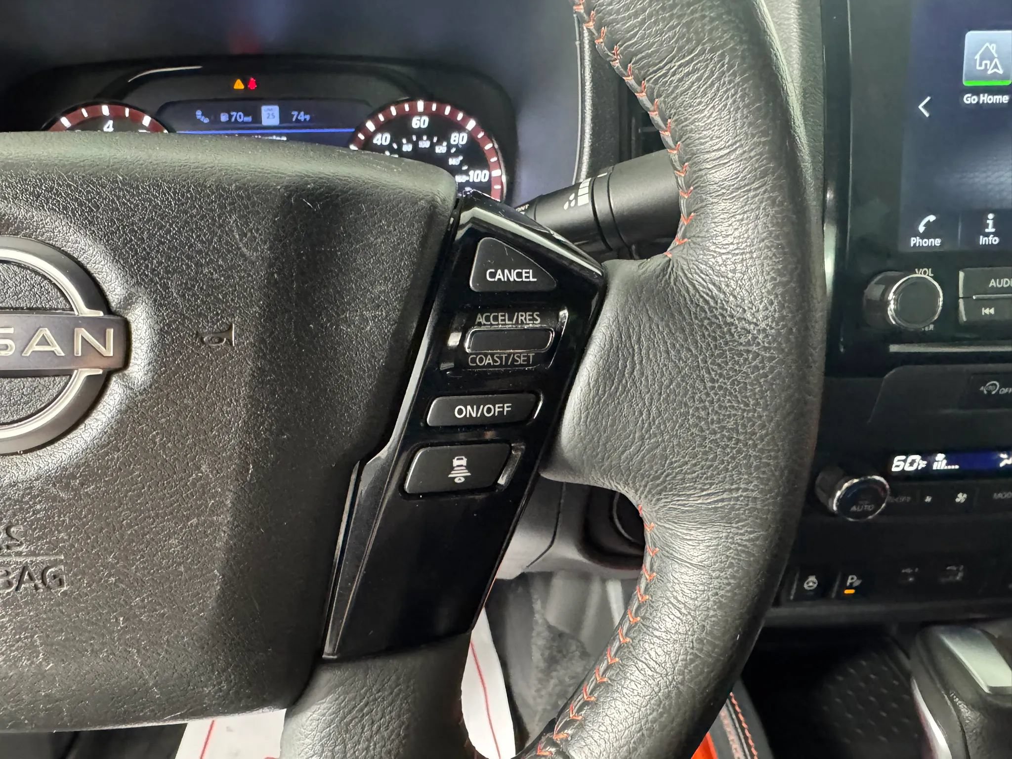 Used 2023 Nissan Frontier PRO-4X w/ Pro-4X Premium Package AWD/4WD image 17