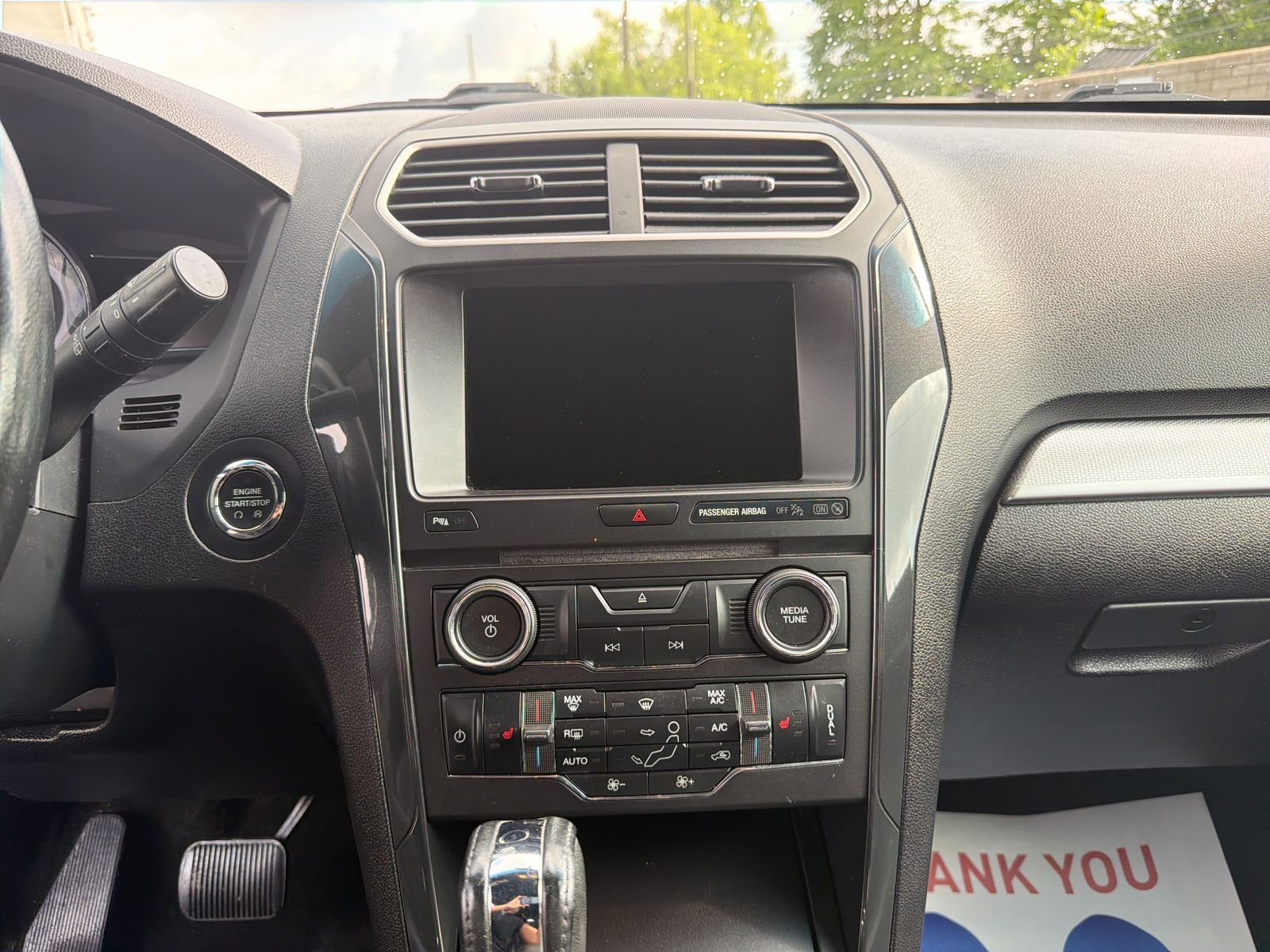 Used 2017 Ford Explorer XLT w/ Equipment Group 202A FWD image 33