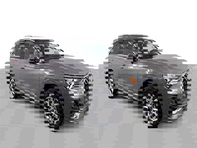 Used 2024 Audi Q3 2.0T Premium image 2