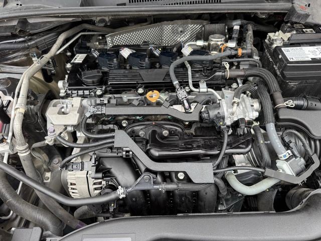 Used 2024 Toyota Corolla LE FWD image 31
