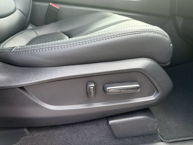 Used 2025 Honda Pilot EX-L image 15