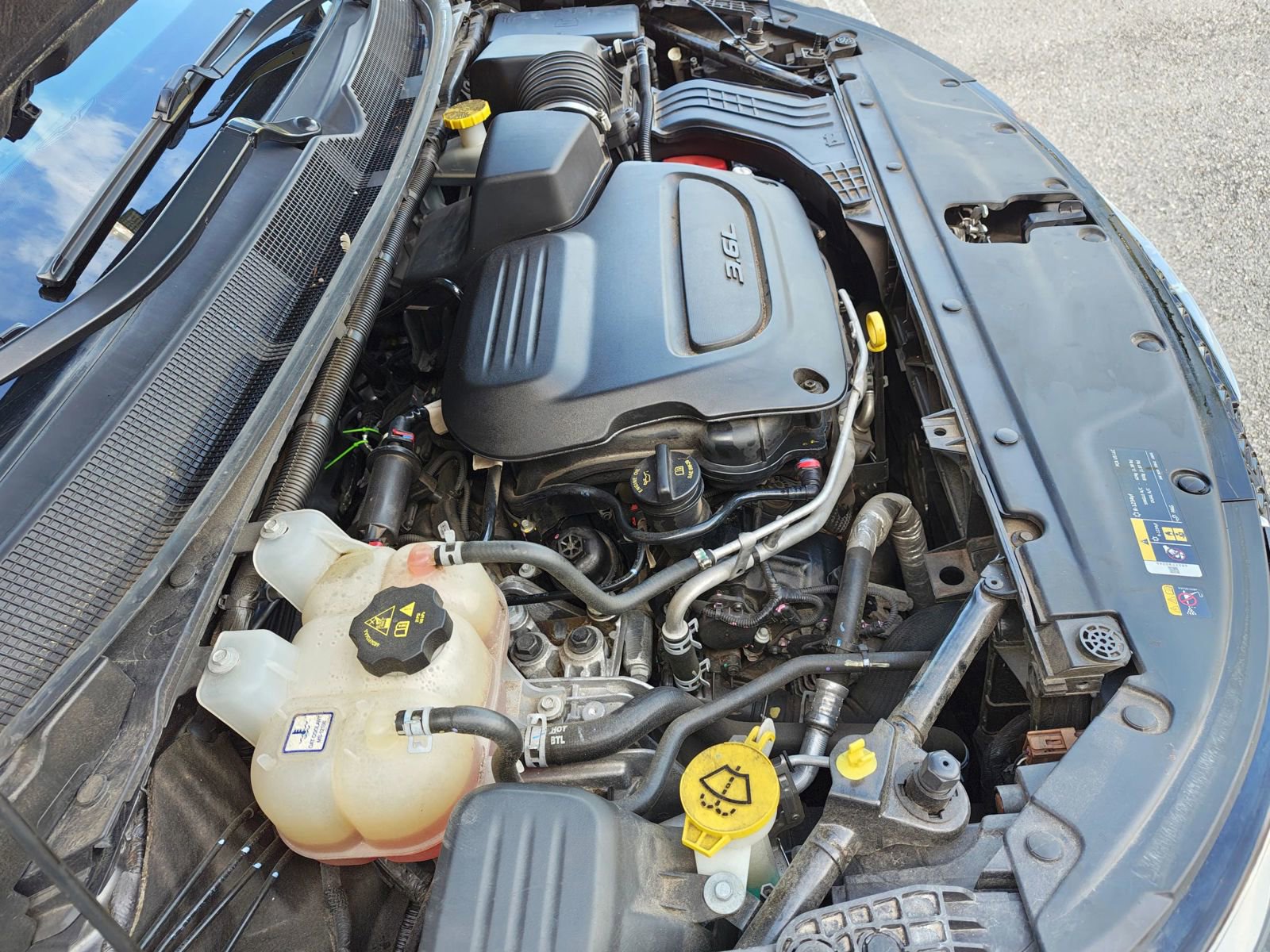 Used 2022 Chrysler Pacifica Touring-L FWD image 23