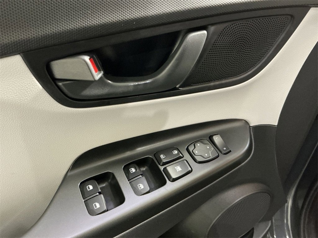 Used 2023 Hyundai Kona SEL image 23