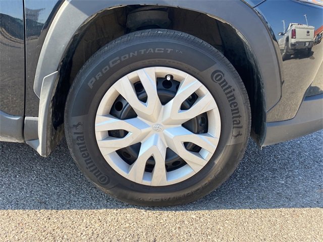 Used 2023 Toyota Corolla Cross L image 9