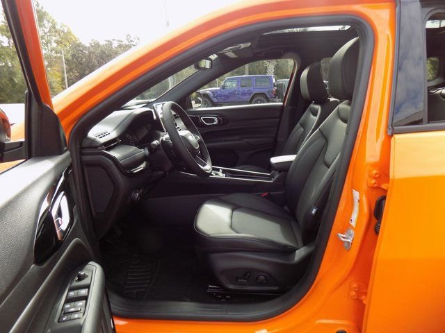 New 2026 Jeep Compass Latitude w/ Sun and Sound Group image 16