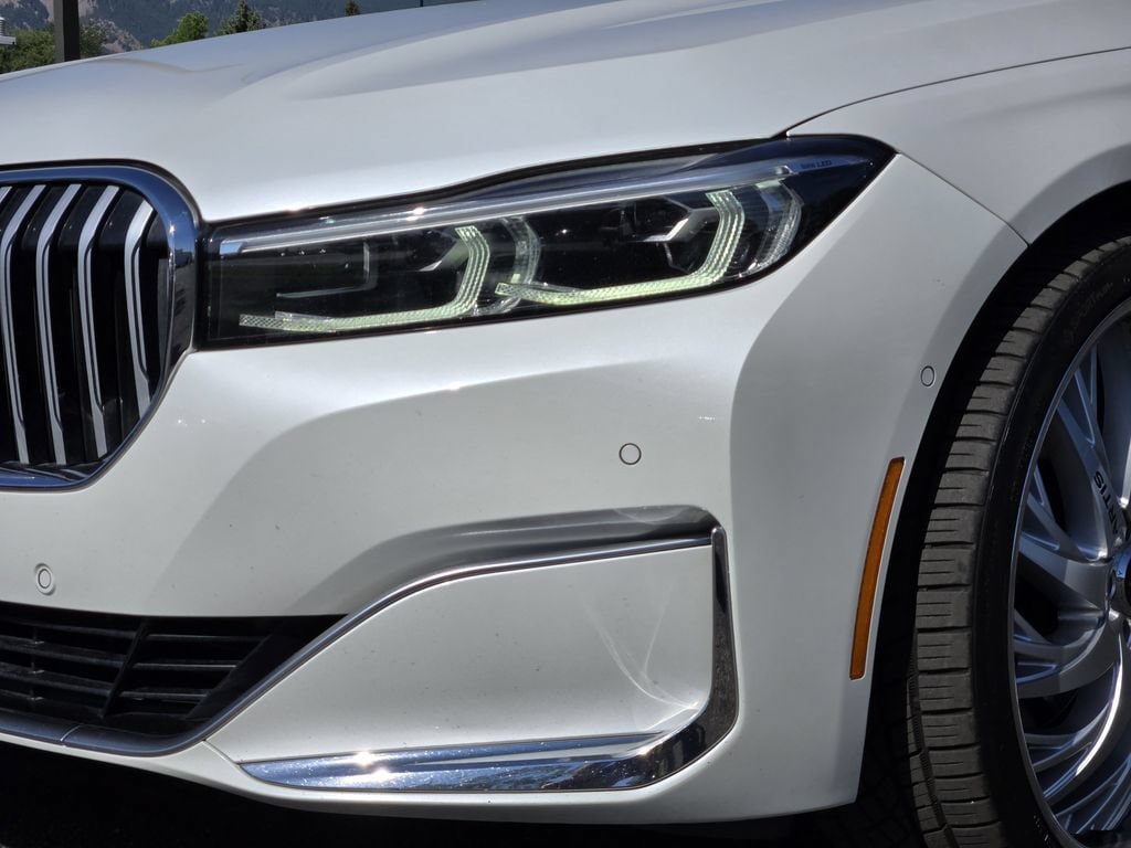 Used 2022 BMW 740i RWD image 5