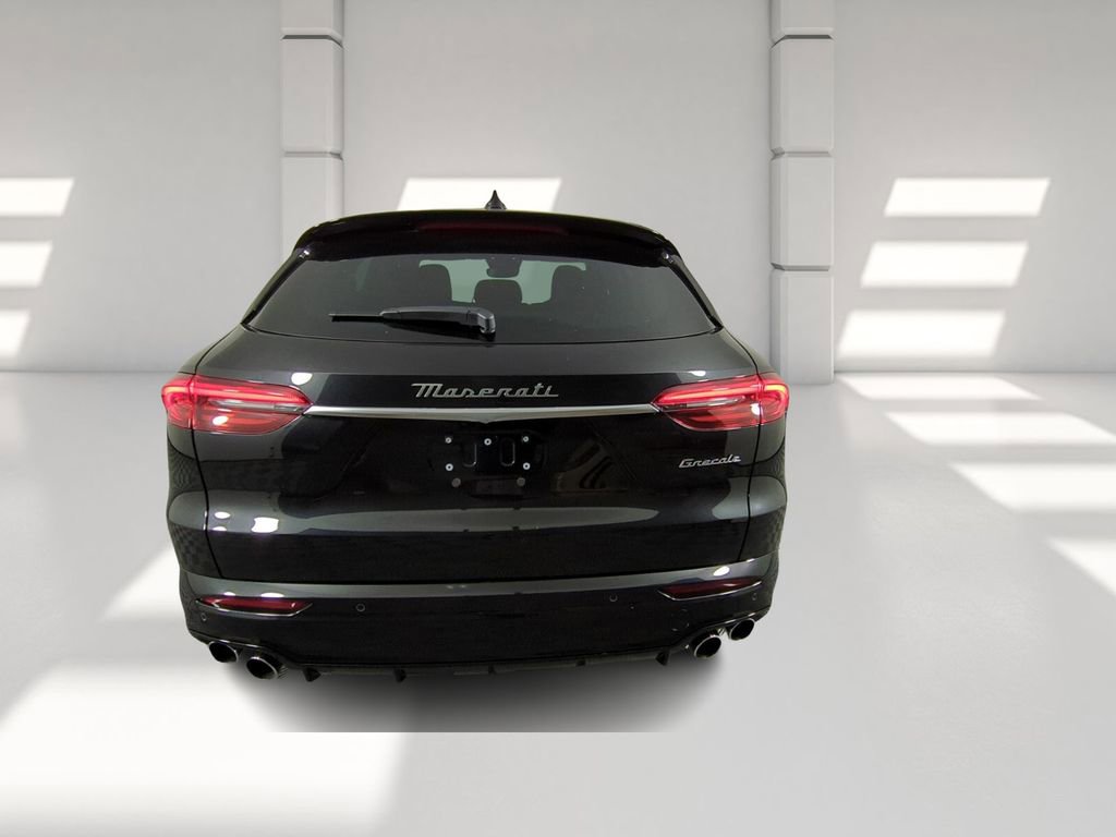 New 2025 Maserati Grecale GT image 5