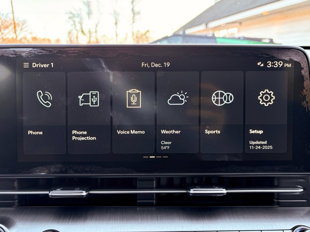 Used 2024 Hyundai Kona SEL image 11