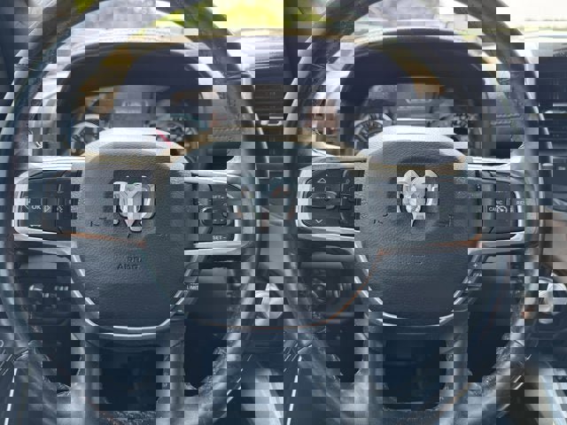 Used 2019 RAM 1500 Laramie image 18