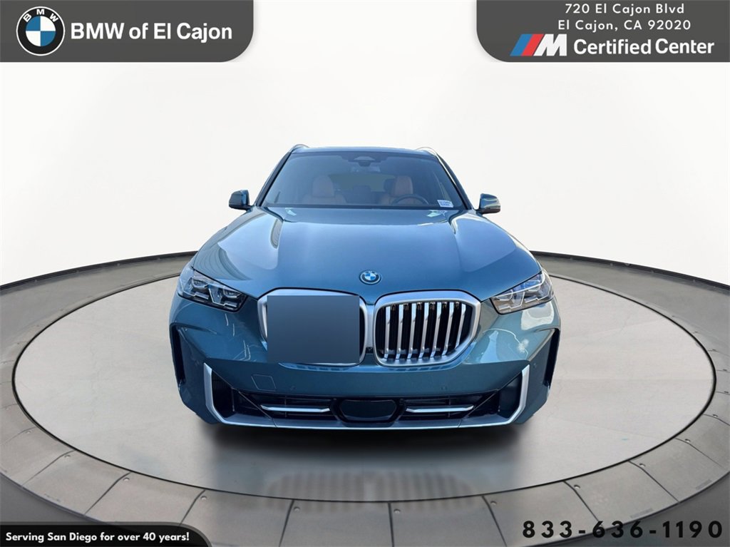 New 2026 BMW X5 xDrive50e w/ Executive Package image 3