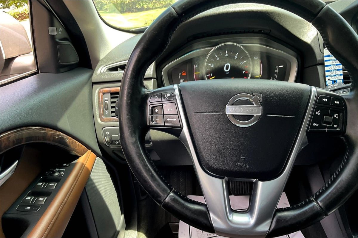 Used 2015 Volvo XC70 T6 Platinum AWD/4WD image 11