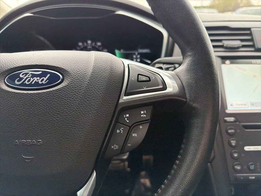 Used 2017 Ford Fusion Titanium image 26
