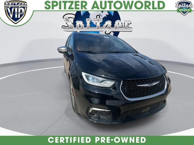 Used 2024 Chrysler Pacifica Pinnacle AWD/4WD image 3