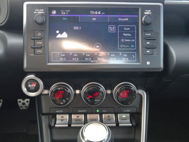 Used 2025 Toyota GR86 Premium w/ ALL Weather Mat Package (TMS) image 19