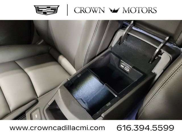 Certified 2025 Cadillac XT6 Luxury image 17