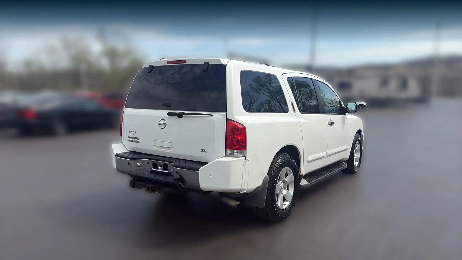 Used 2004 Nissan Armada SE w/ (SR1) Sunroof Pkg (SE) image 4