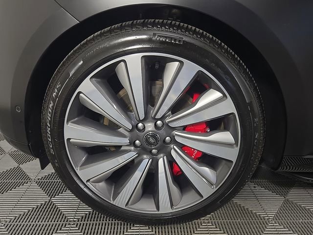 New 2025 Land Rover Range Rover SV AWD/4WD image 9