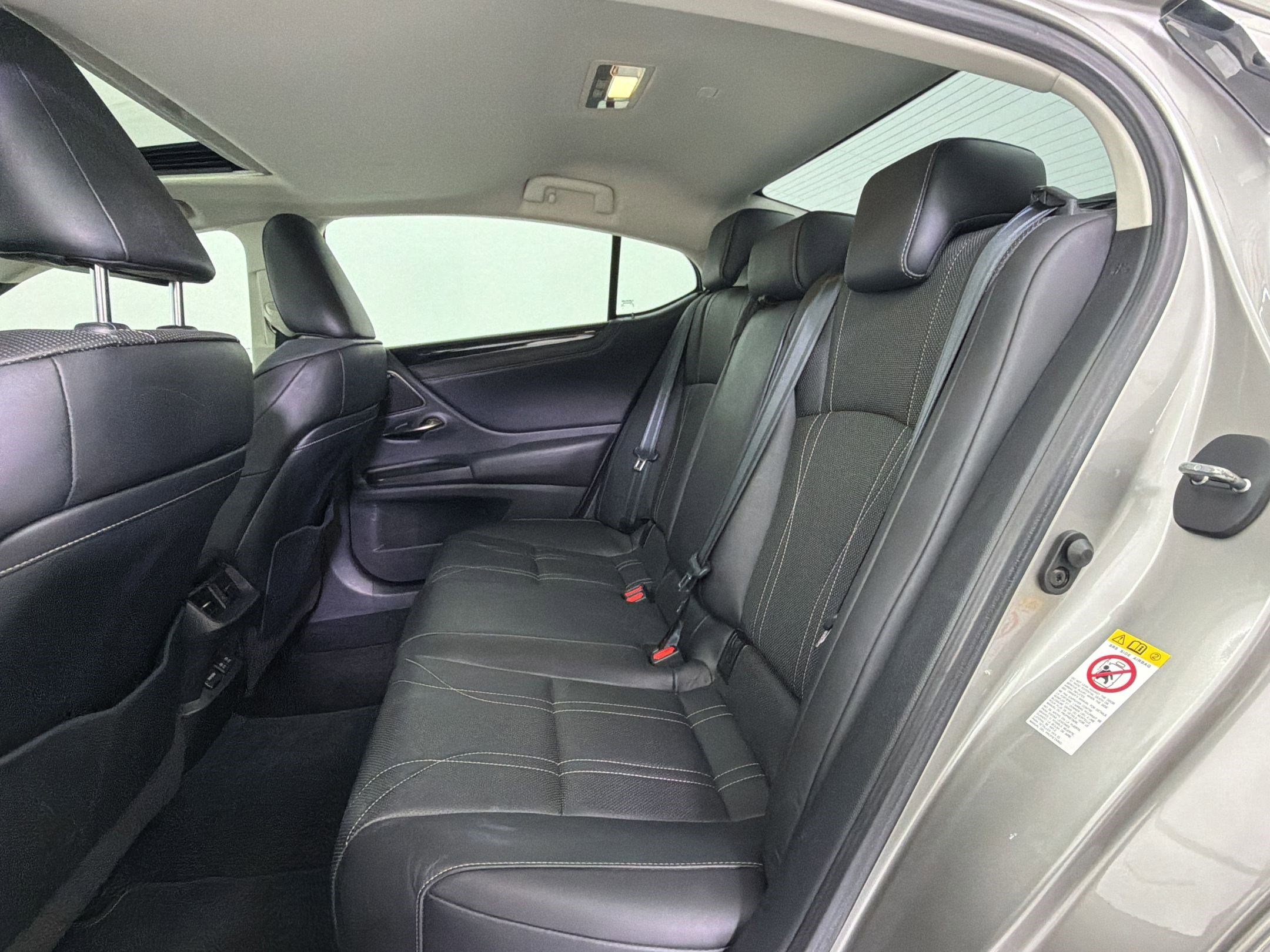 Used 2019 Lexus ES 350 FWD image 15