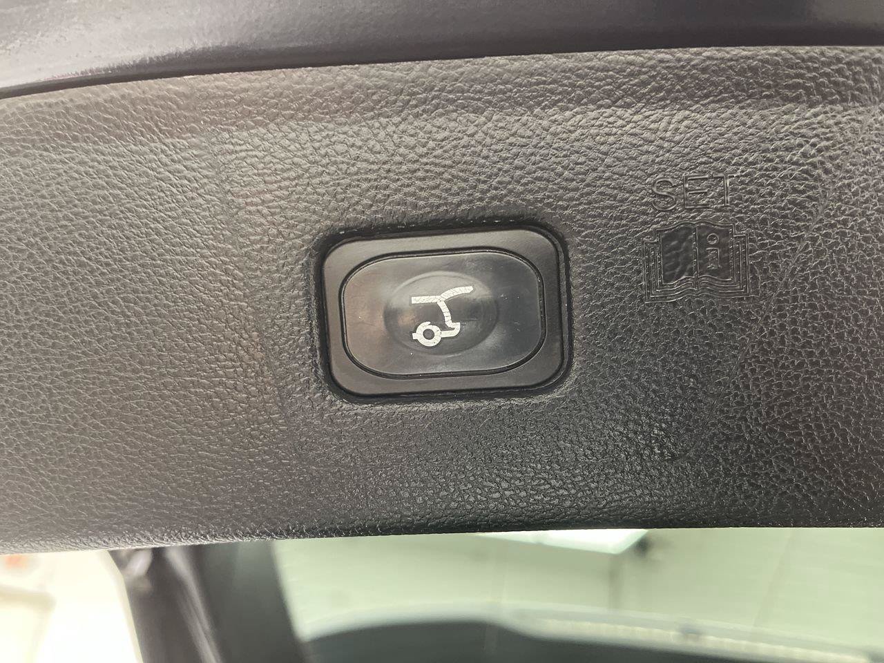 Used 2023 Ford Edge SEL w/ Convenience Package AWD/4WD image 31