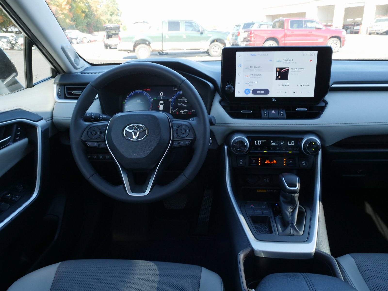 Used 2025 Toyota RAV4 Limited image 19