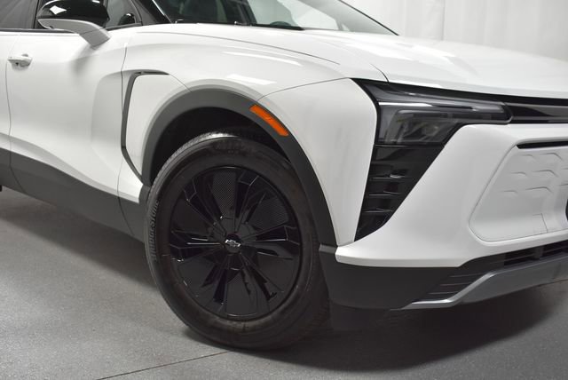 Certified 2025 Chevrolet Blazer EV LT AWD/4WD image 4