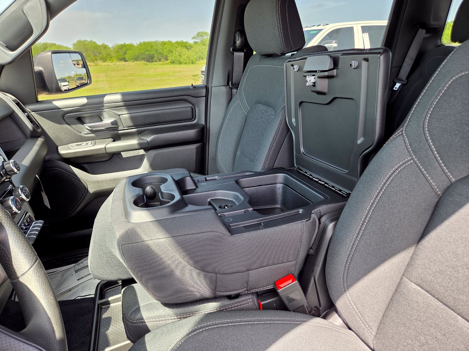 New 2026 RAM 1500 Warlock AWD/4WD image 31