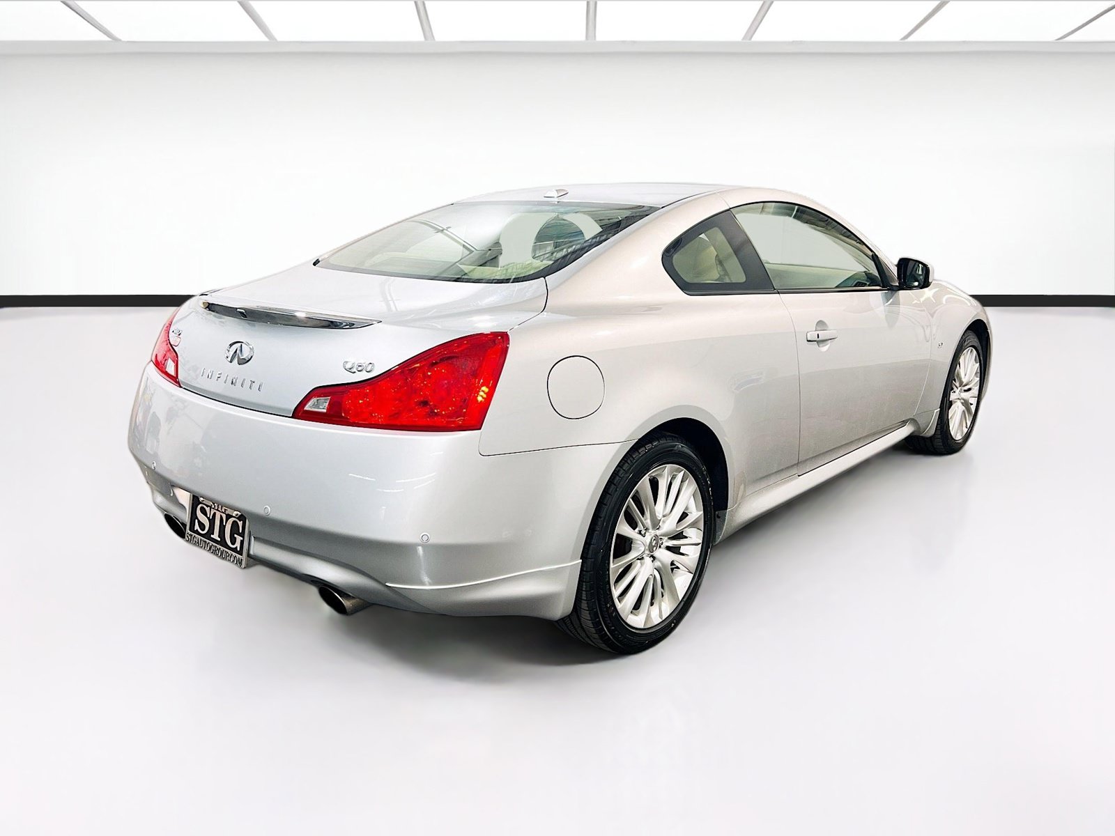 Used 2015 INFINITI Q60 AWD Coupe w/ Premium Package image 4
