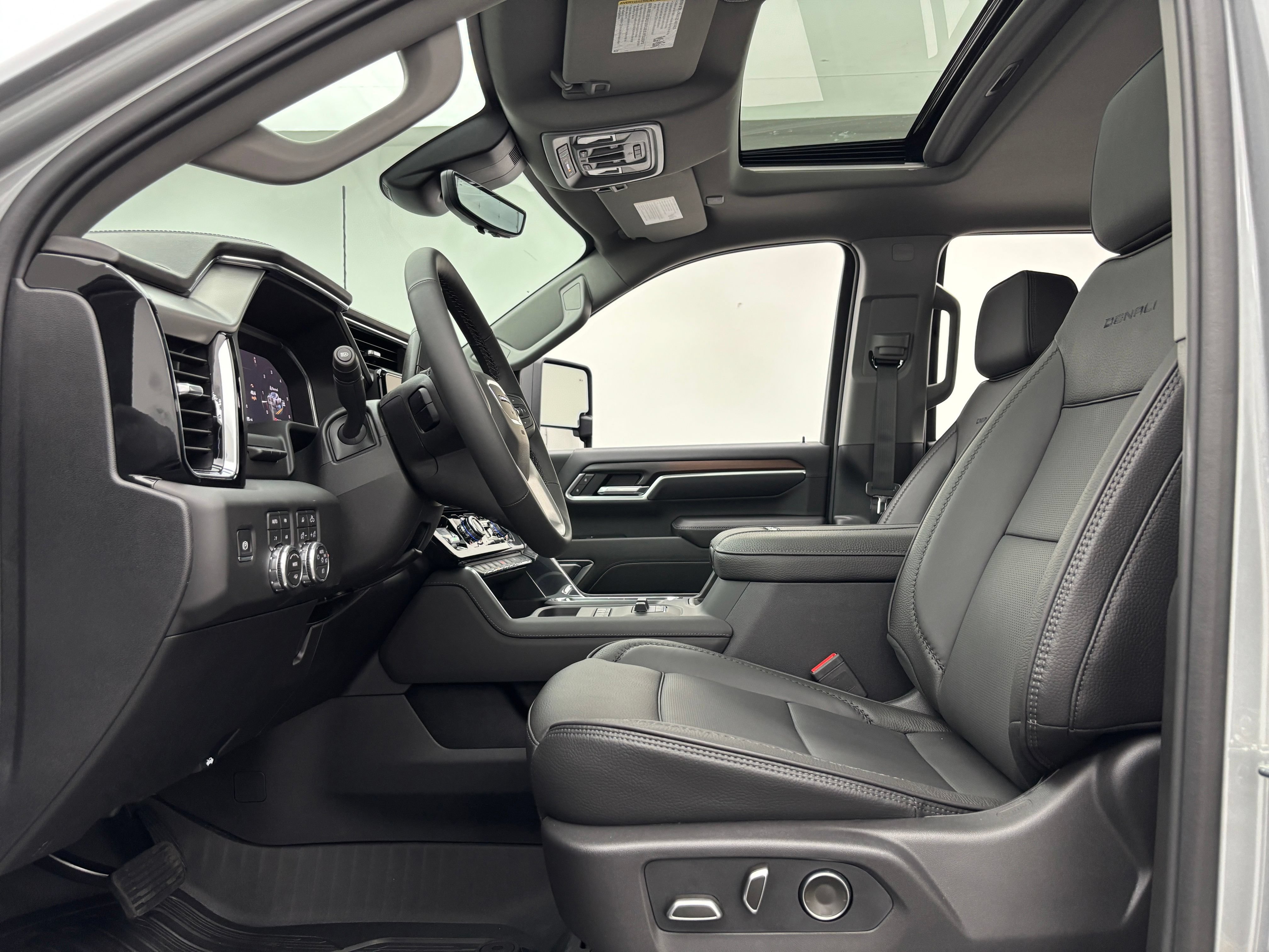 New 2026 GMC Sierra 3500 Denali w/ Denali Reserve Package AWD/4WD image 21