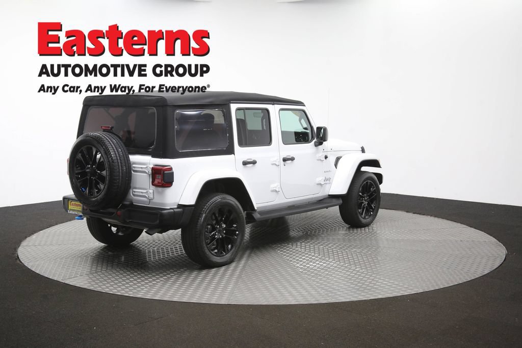 Used 2022 Jeep Wrangler Unlimited Sahara AWD/4WD image 42