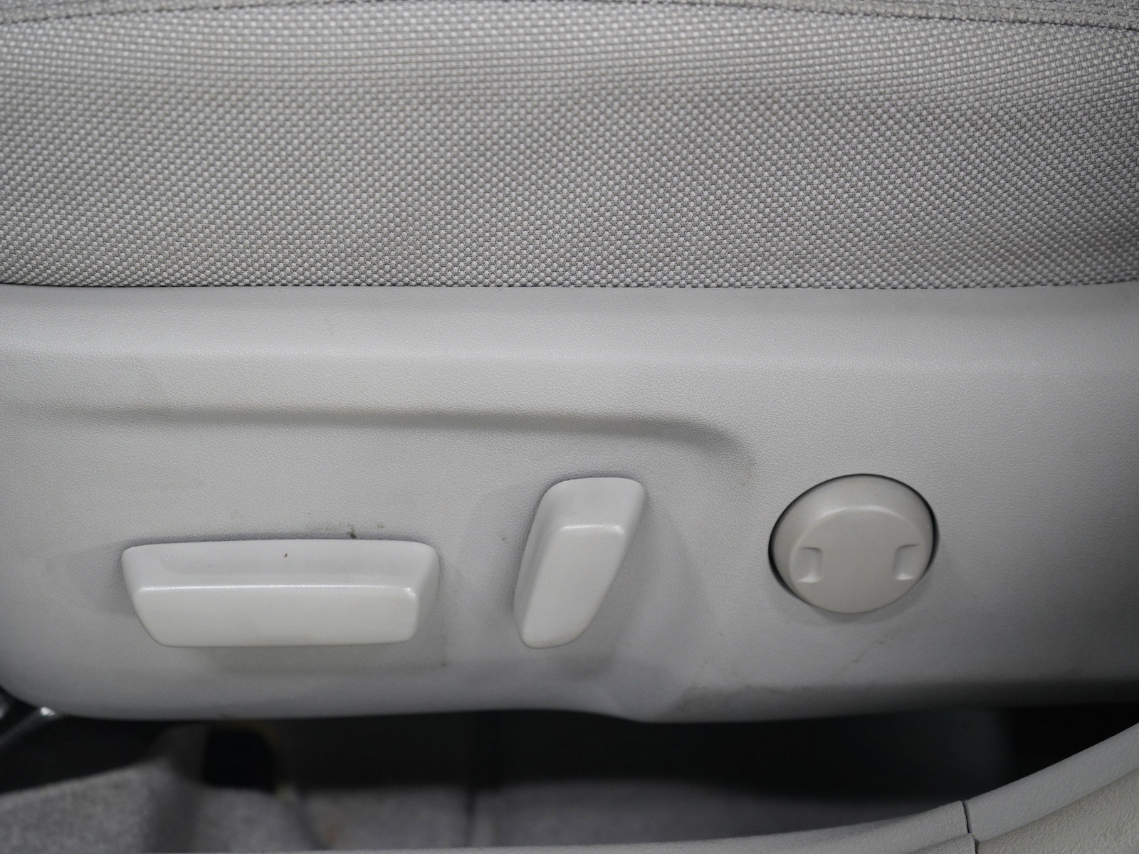 Used 2016 Toyota Camry LE FWD image 21