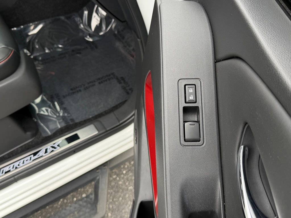 Used 2023 Nissan Frontier PRO-4X w/ Pro-4X Premium Package image 25