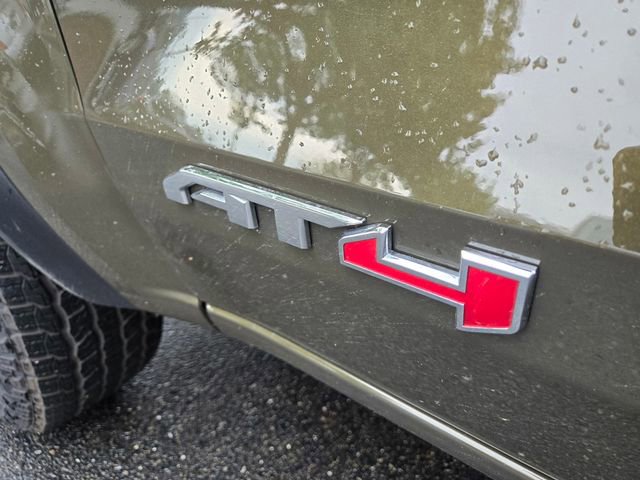 Used 2025 GMC Canyon AT4 w/ AT4 Premium Package image 9
