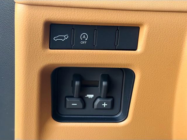 New 2026 Lexus LX 600 4WD w/ Luxury Package image 37