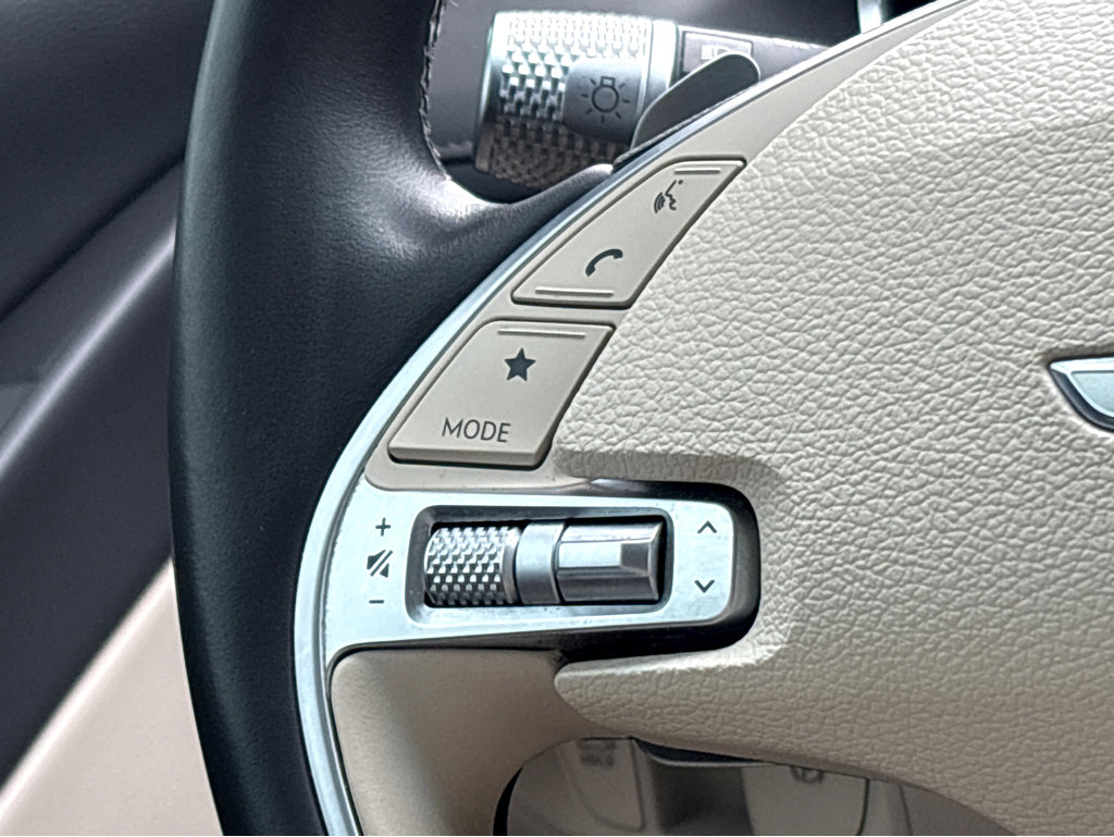 Used 2022 Genesis G80 2.5T w/ Prestige Package image 16