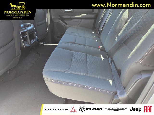 New 2026 RAM 1500 Express AWD/4WD image 7