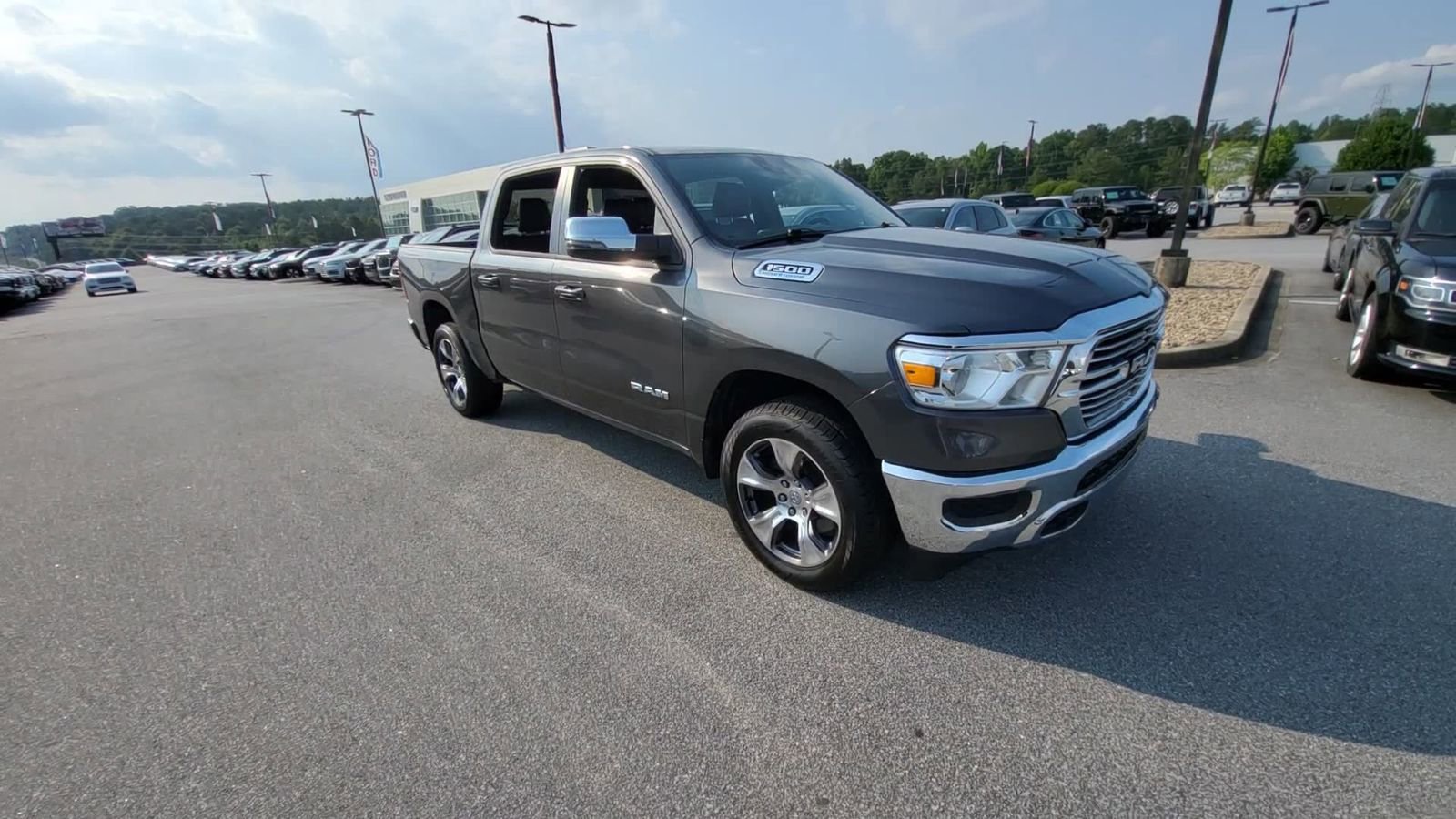 Used 2024 RAM 1500 Laramie image 4