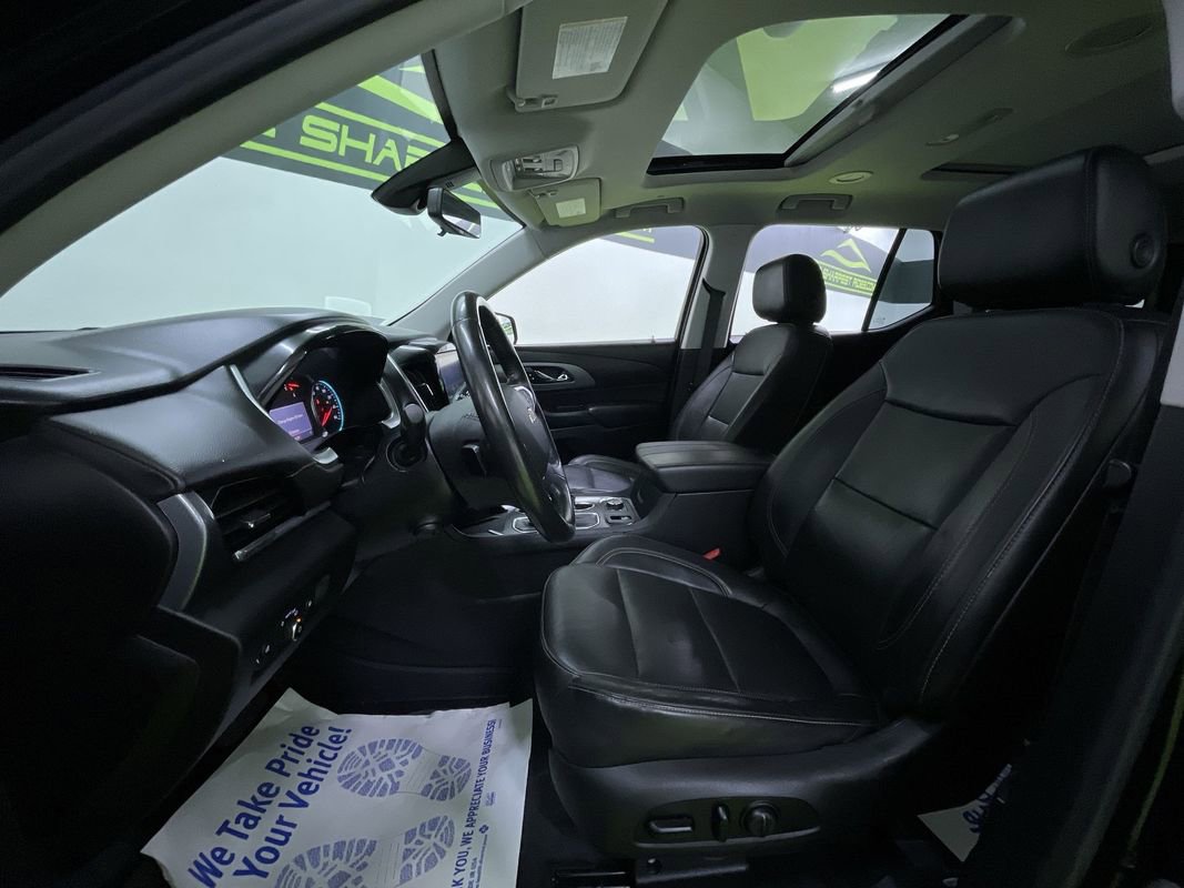 Used 2020 Chevrolet Traverse Premier w/ Redline Edition image 17